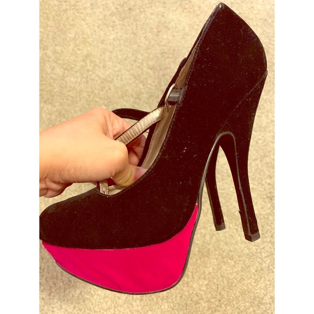 Black and pink stilletos